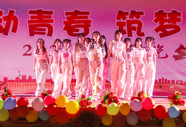 奇怪的事情 21美容美体班.JPG